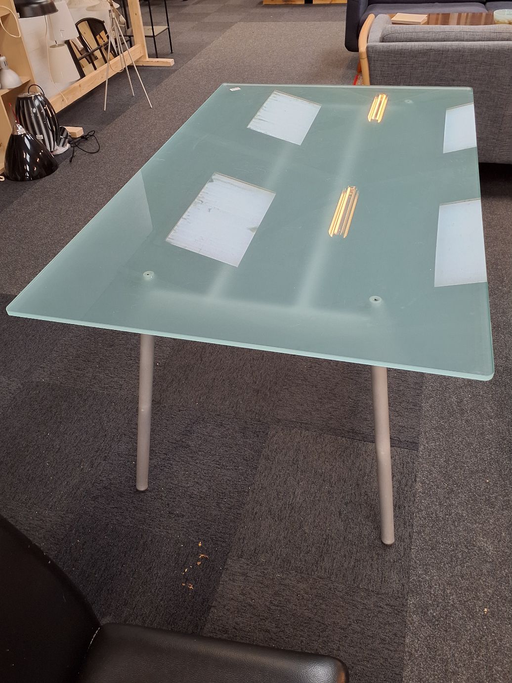 Glas spisebord