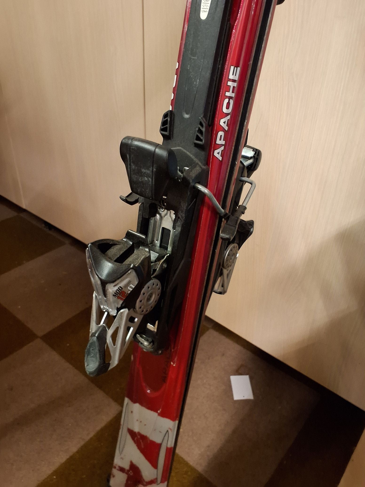 Ski  - Apache
