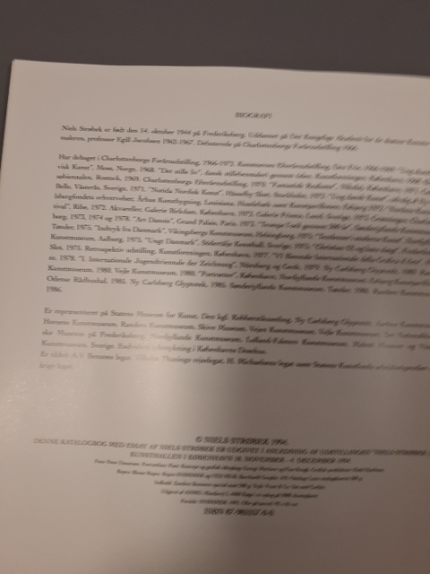 PER ARNOLDI 250 PLAKATER ETC. med indledende essay af Mikael Wivel