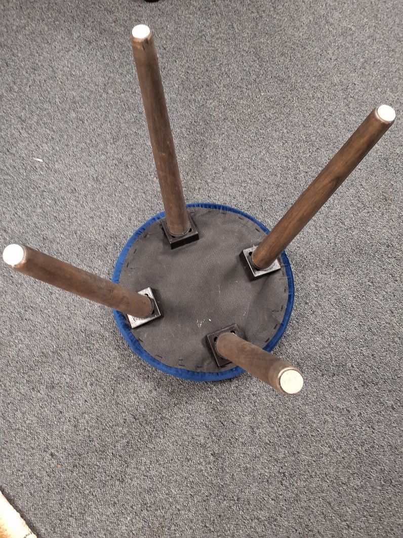 Blå taburet