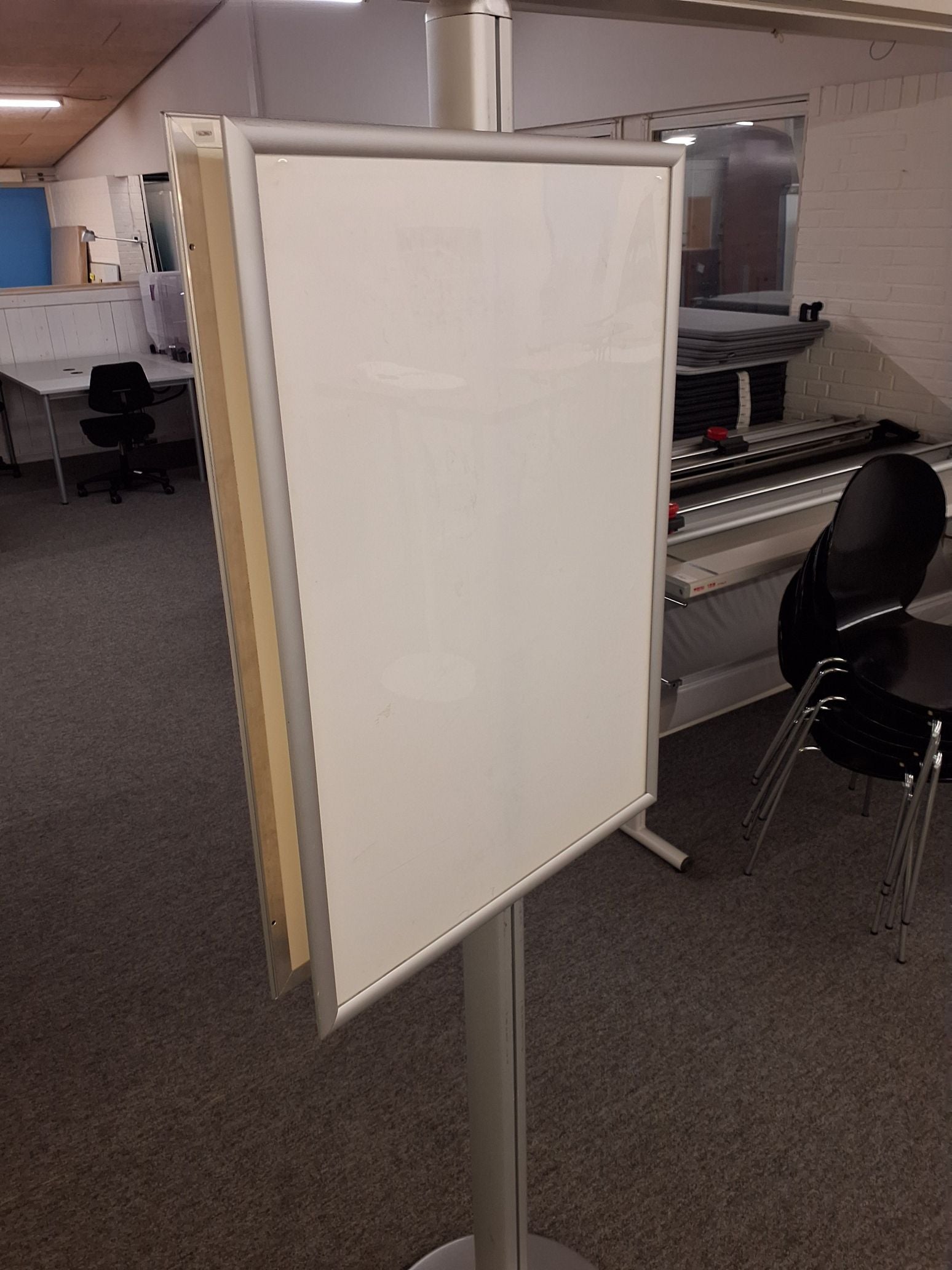 Plakatstander dobbelt  - 9578