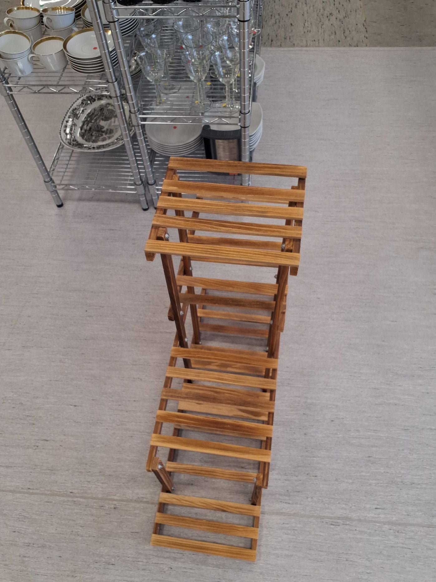 Moderne træ hylde