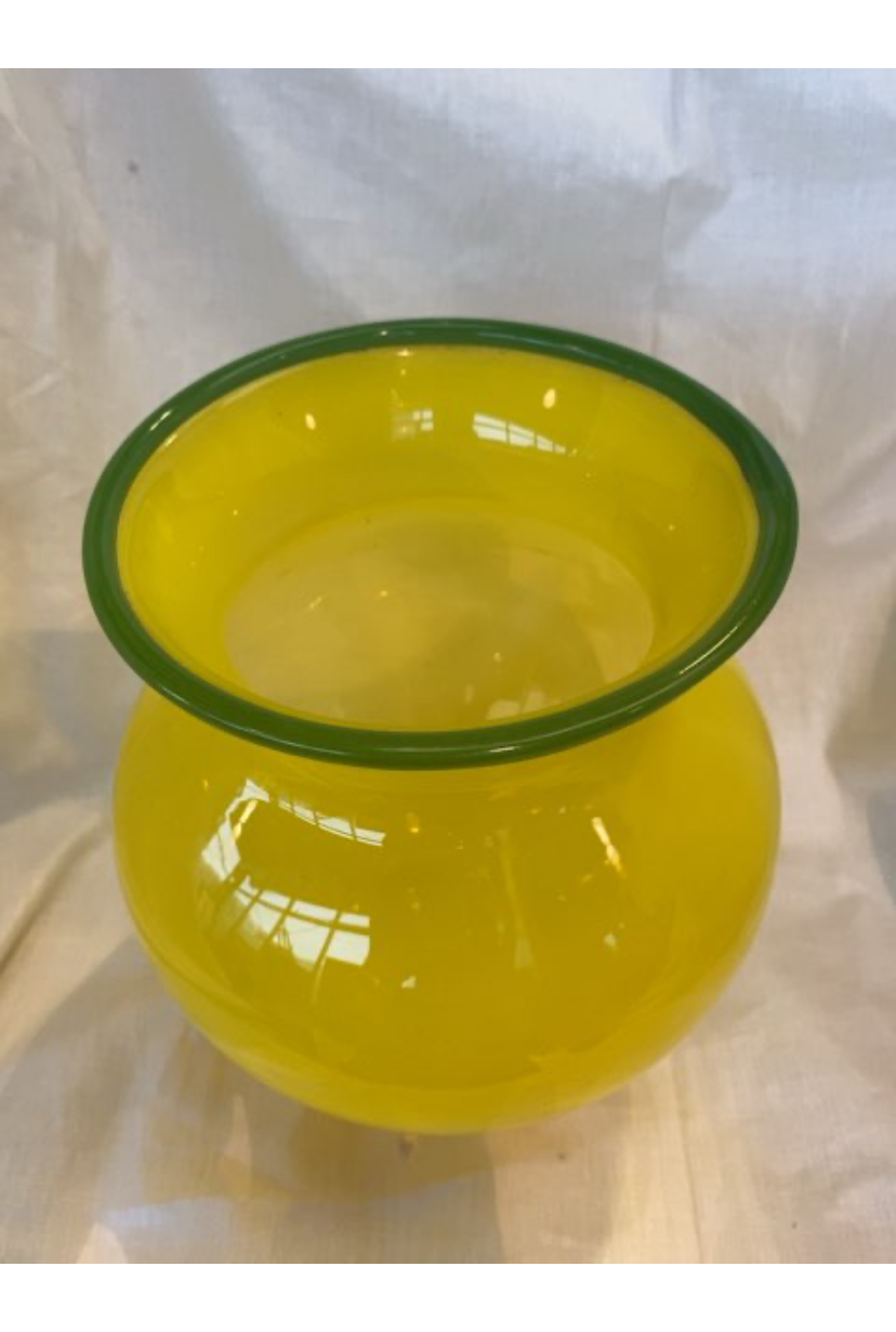 Loetz vase