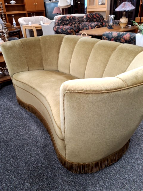 Sofa i grøn velour