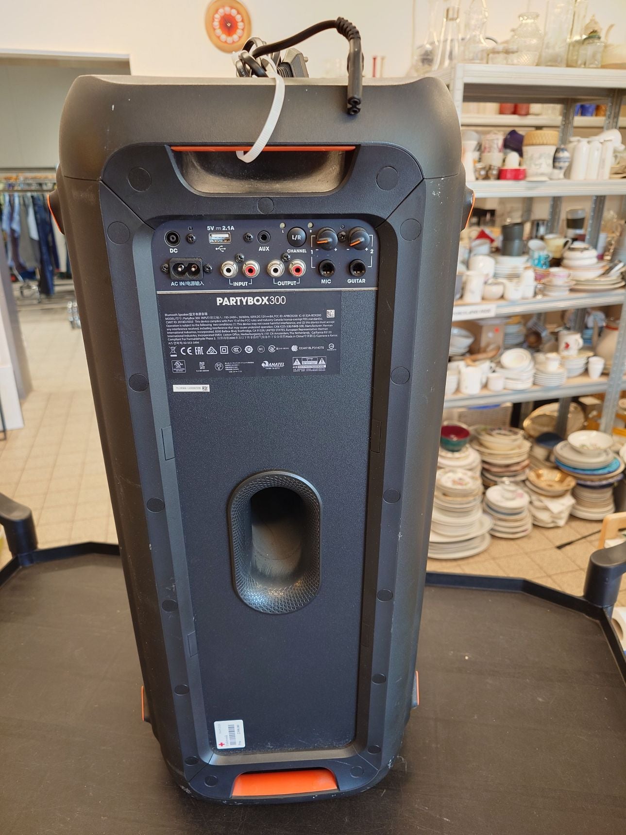 JBL partybox 300