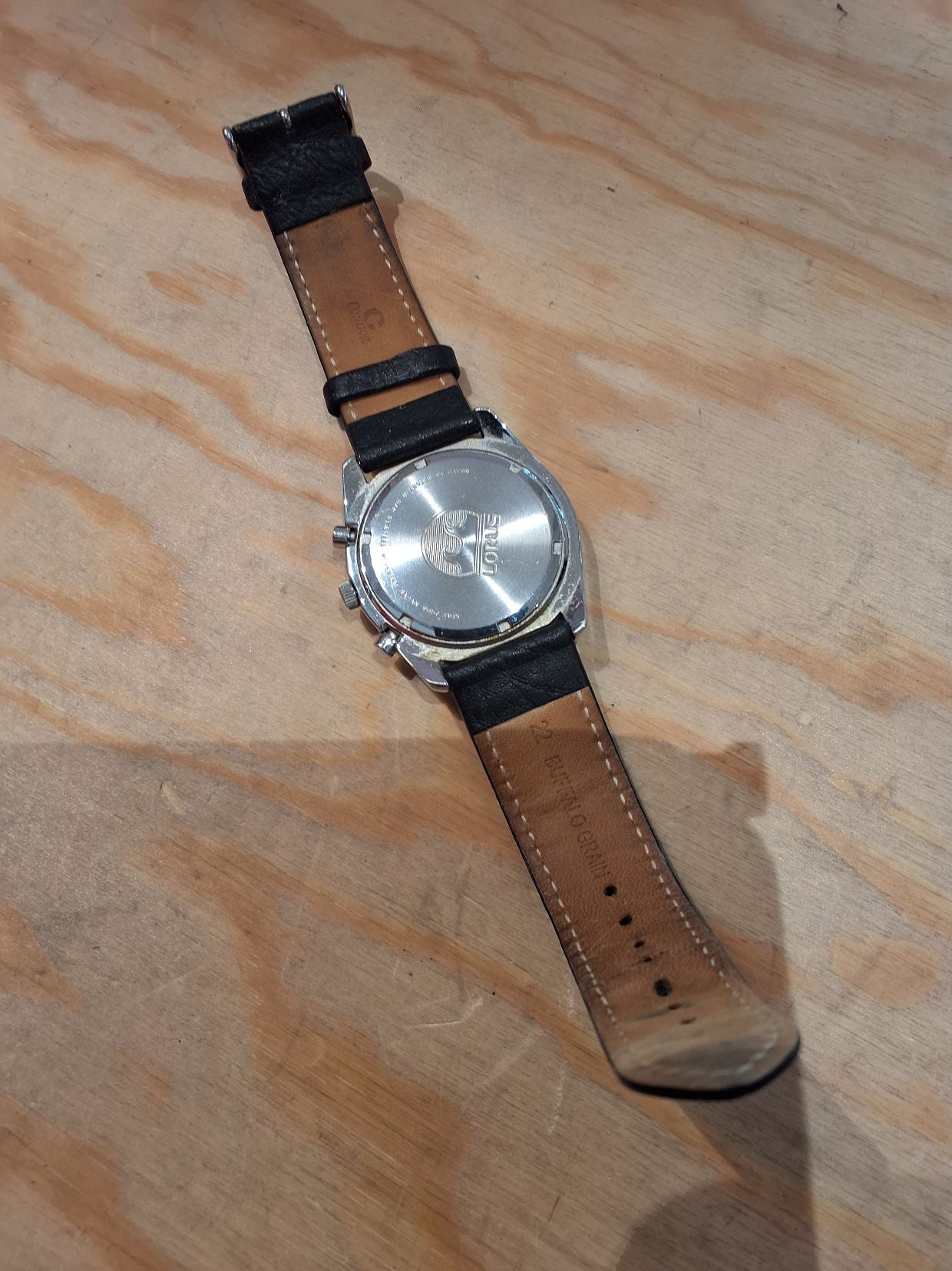 LORUS  Chronograph 100 m