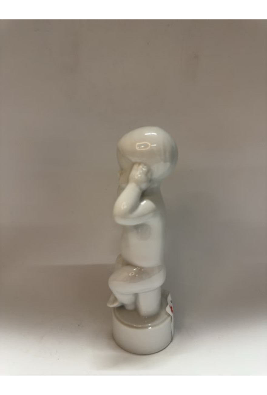 Figur barn nr. 2496