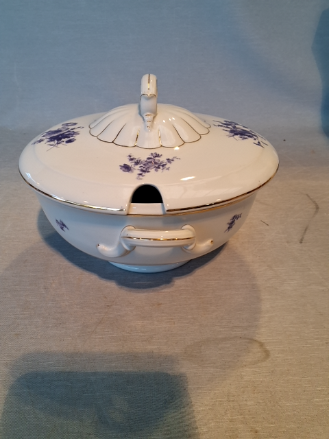 Royal Copenhagen suppeterrin