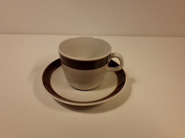 Rørstrand " Koka " Brunt Kaffekopper med tallerkener