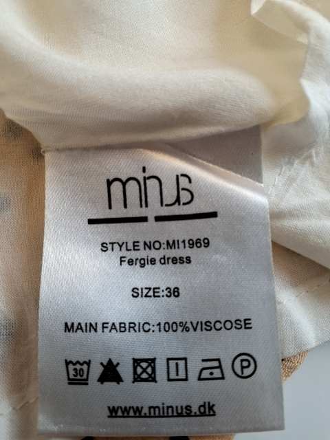 Minus Kjole (R832)
