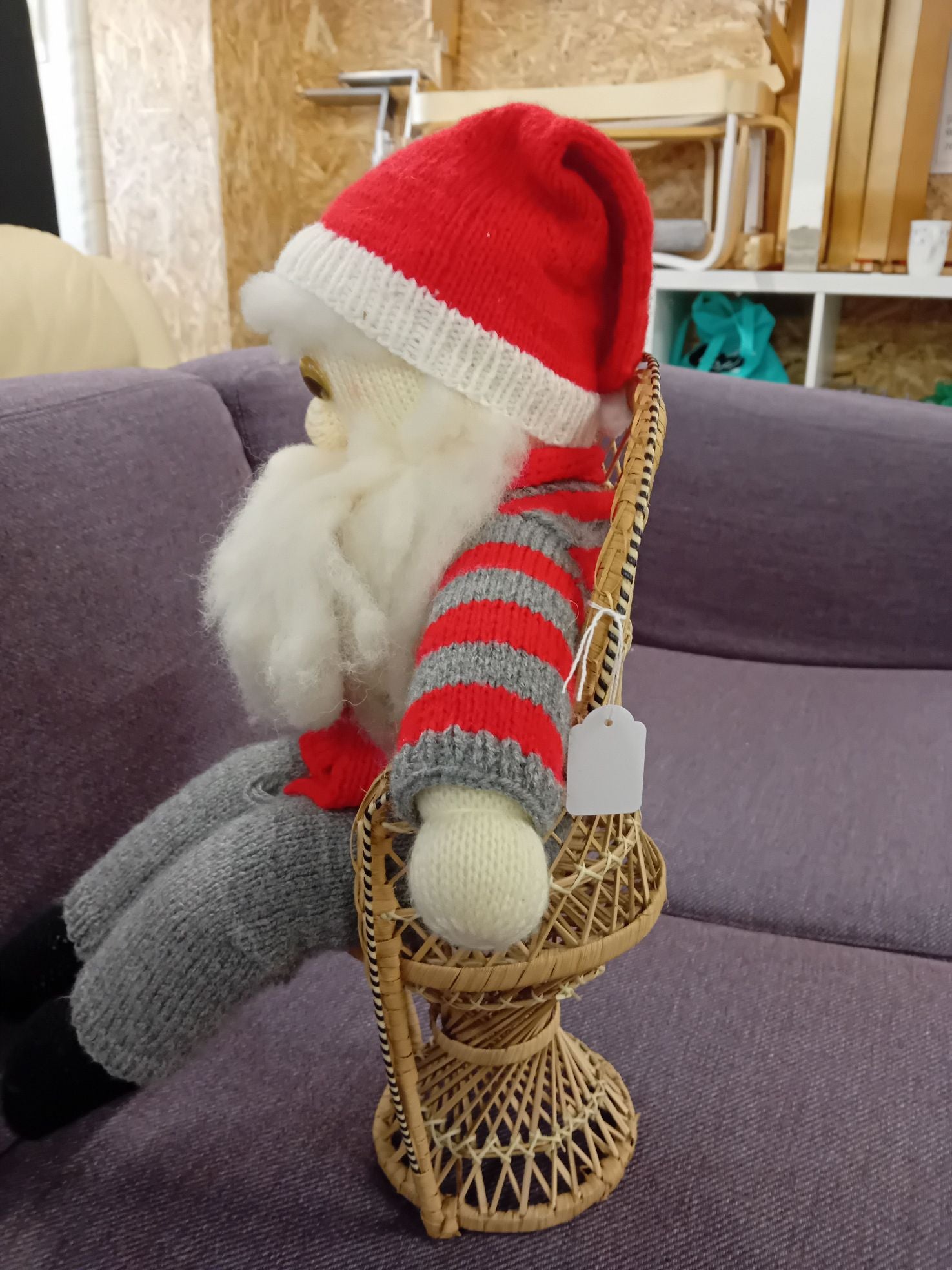 Nissefar på stol