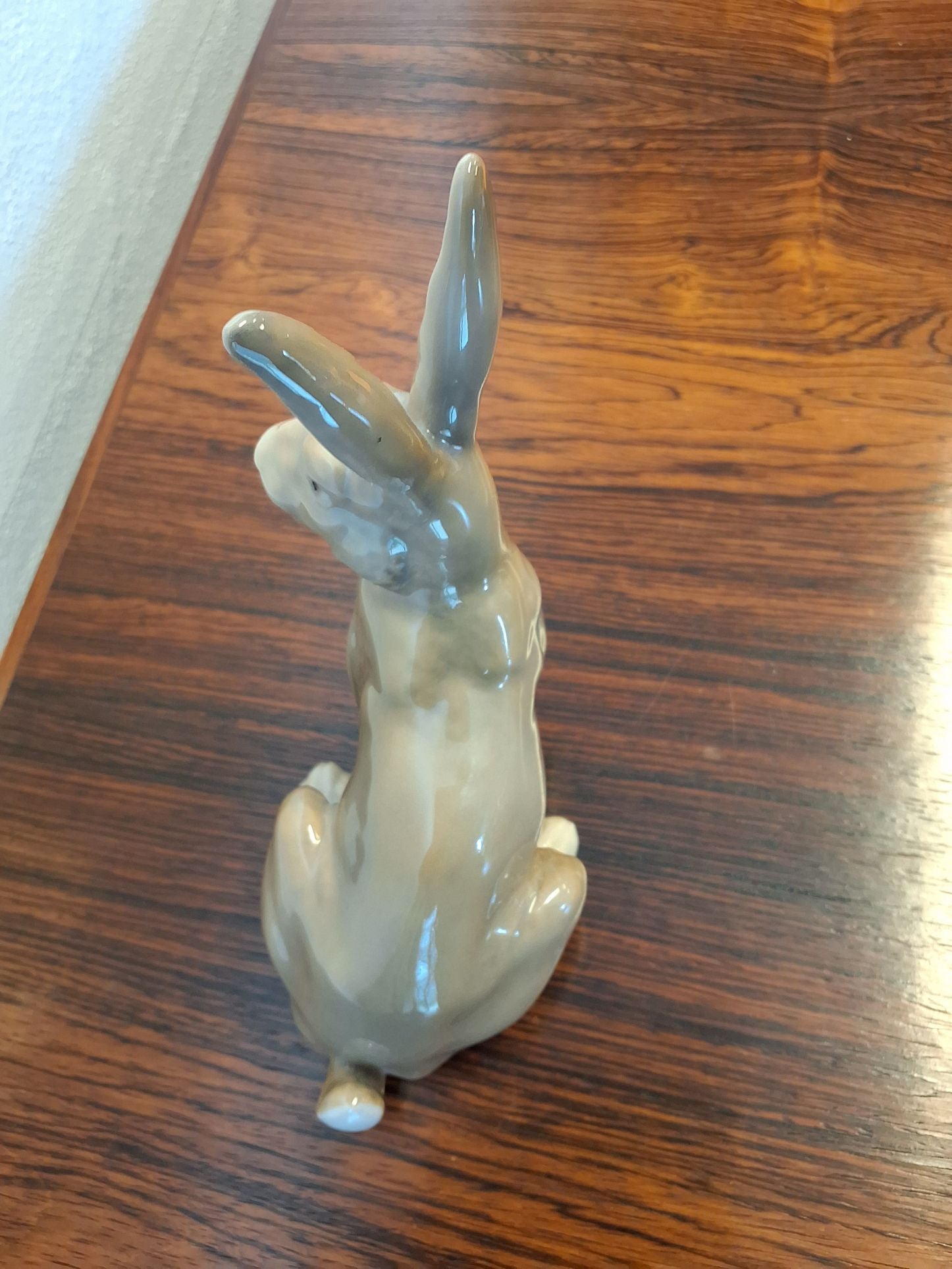 Bing & Grøndahl "Siddende hare" nr. 2081 - 1. sortering