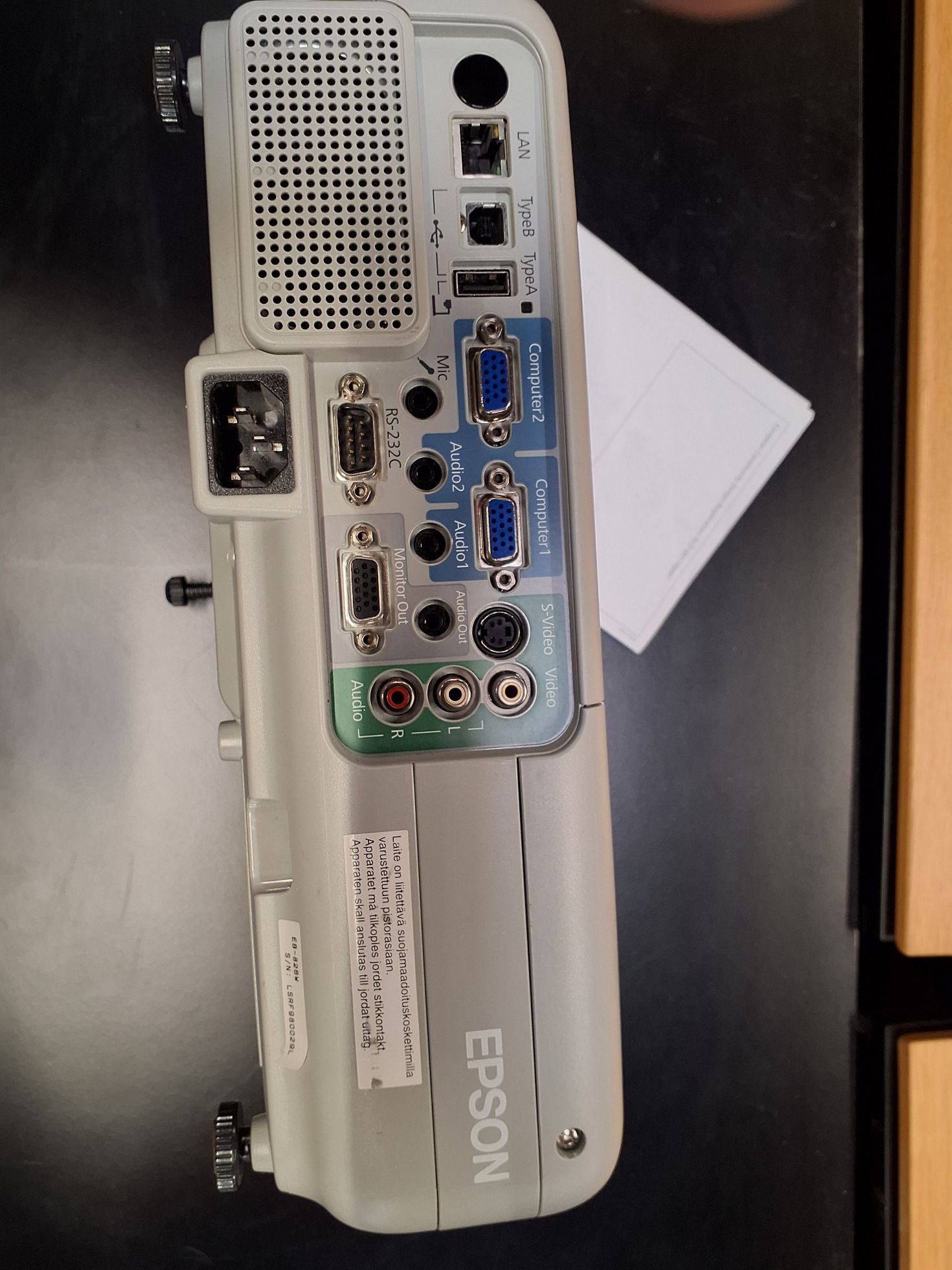Projekter, mærke Epson EB 826w