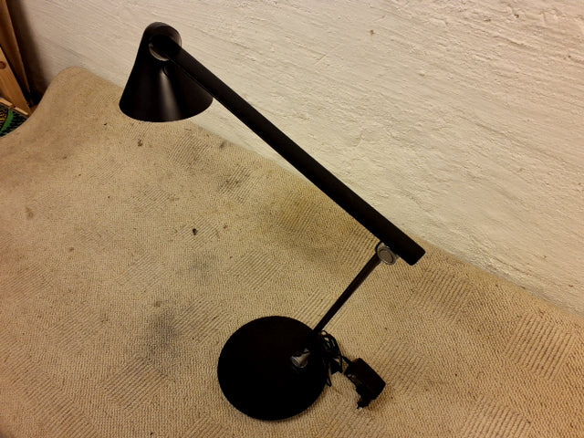 Louis Poulsen NJP Bordlampe