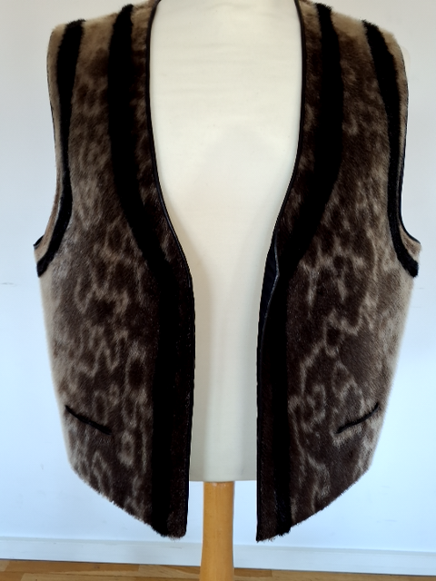 Vest skind/pels