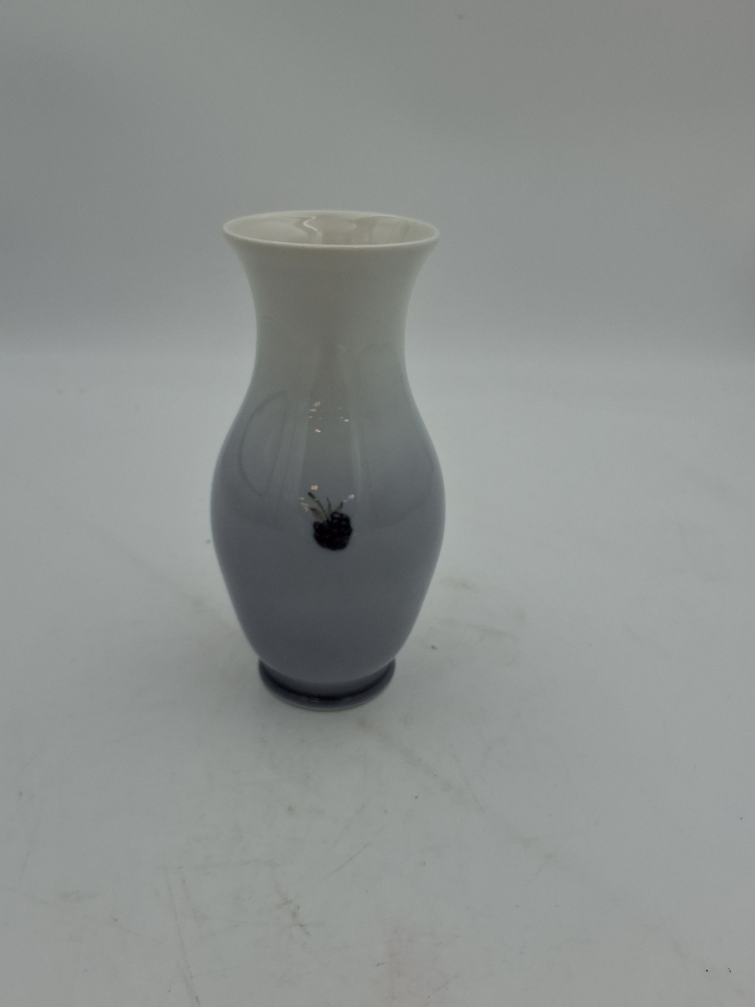 Royal Copenhagen vase 288/2289