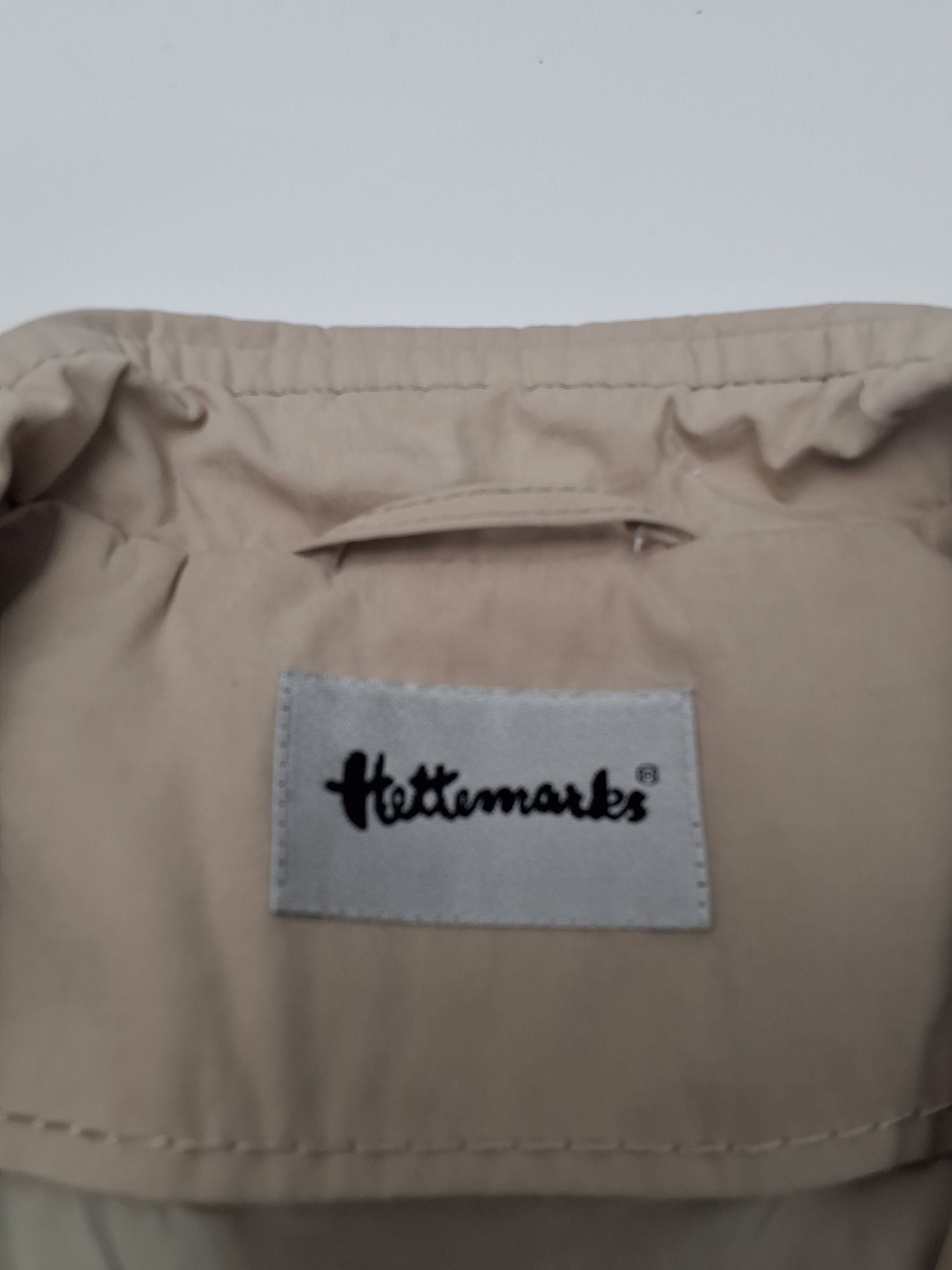 Hettemarks trenchcoat