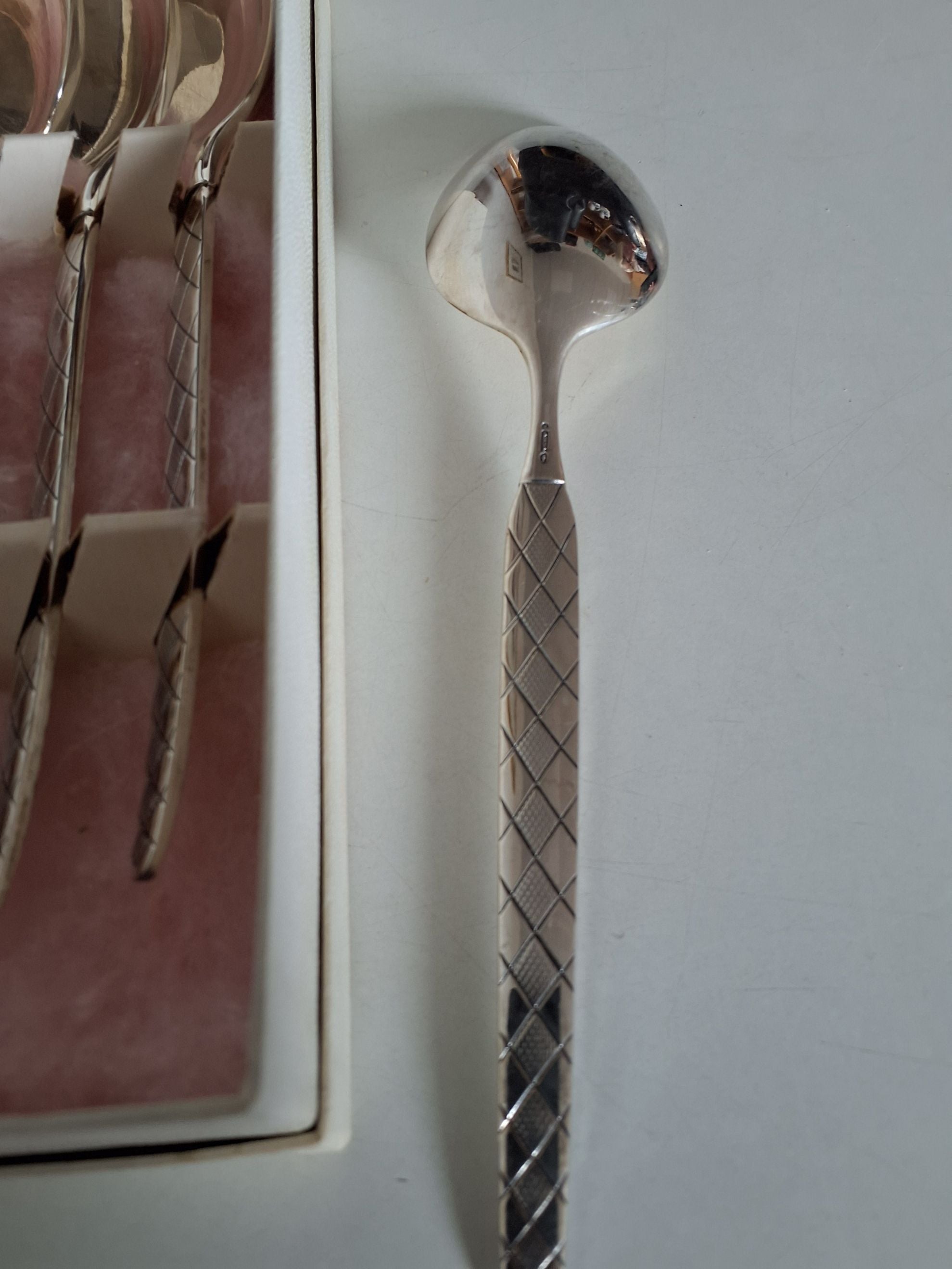 Spiseskeer i Harlekin