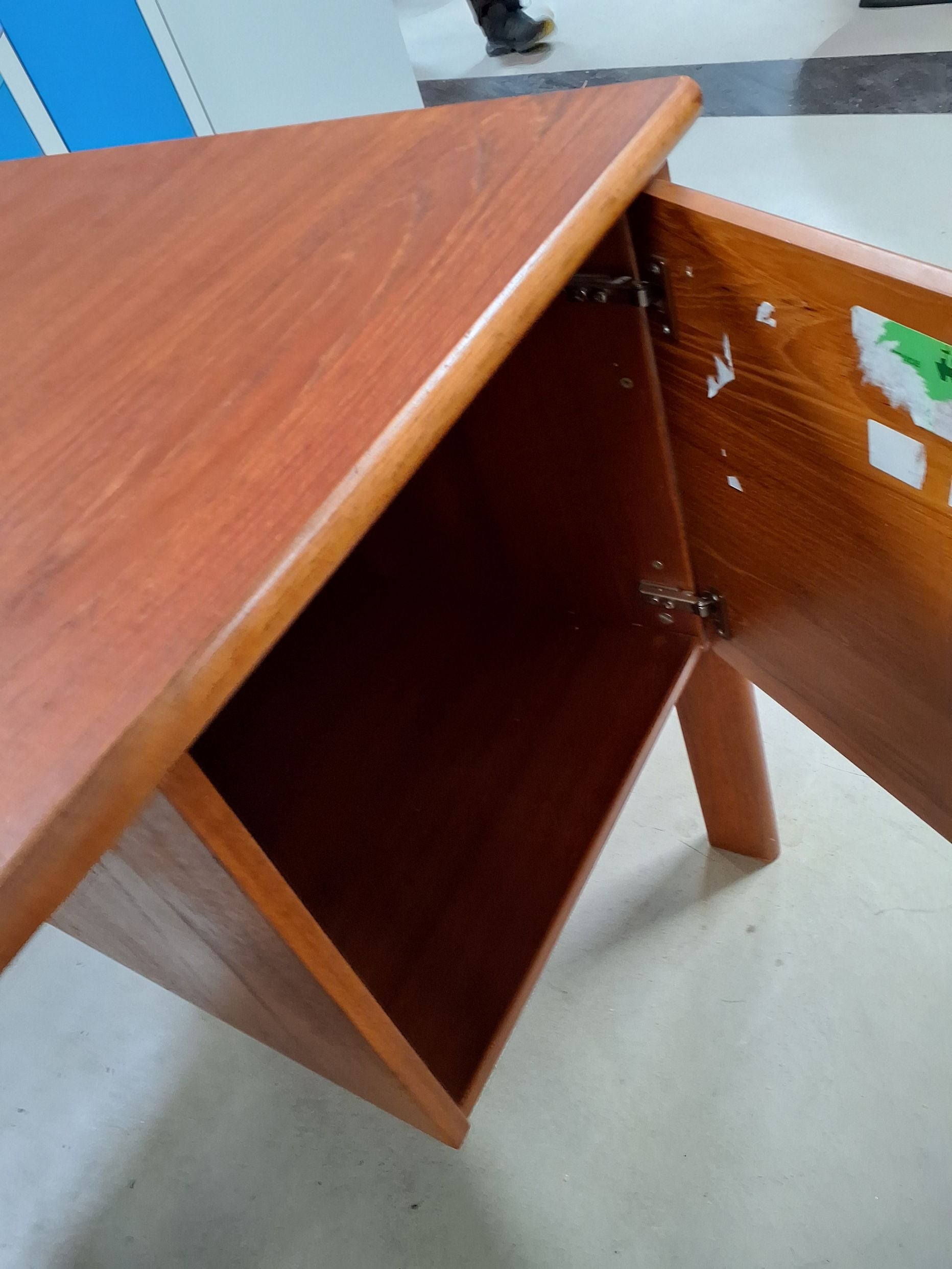 Teak træs skrivebord