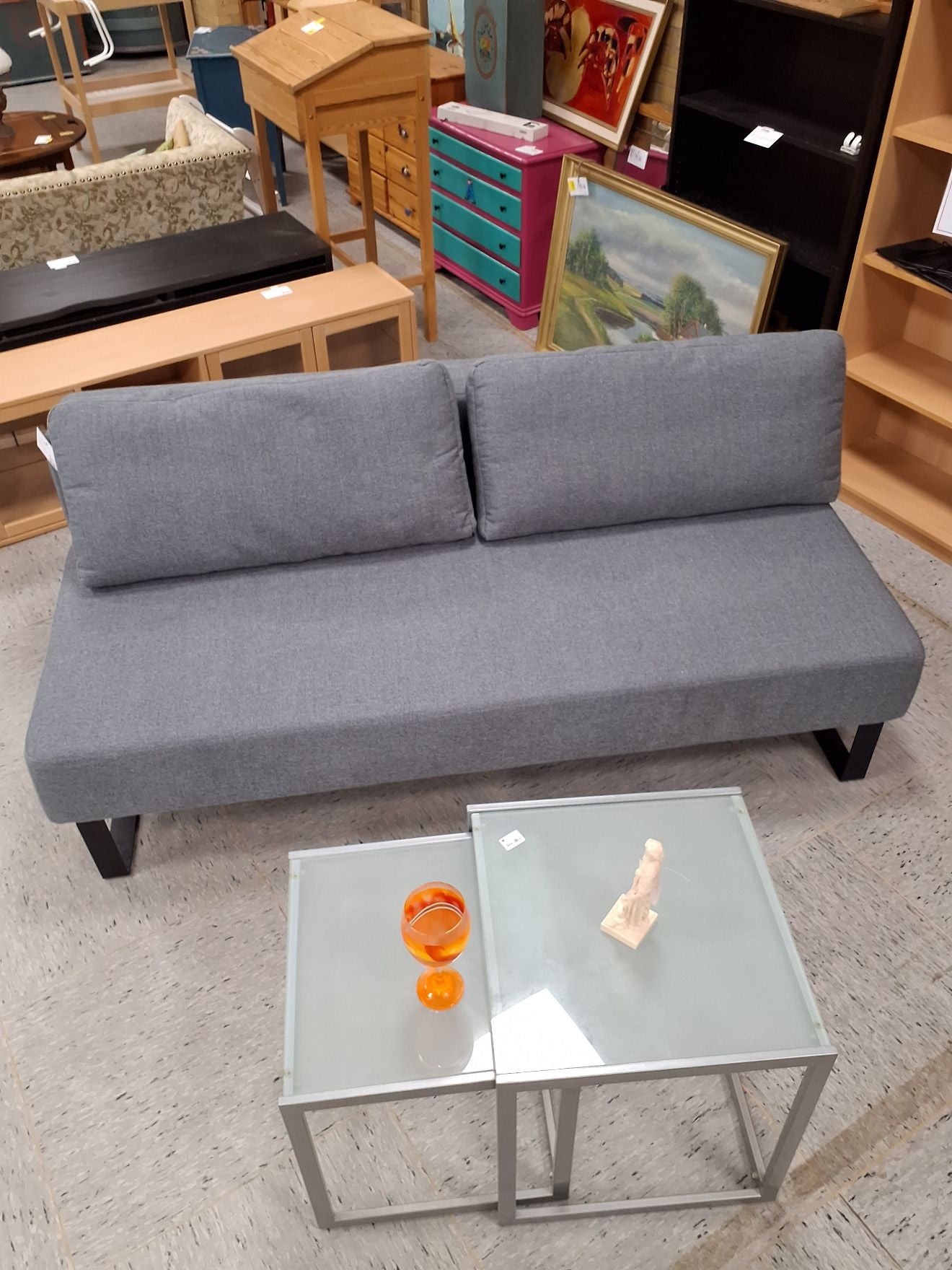 Sovesofa gråt stof