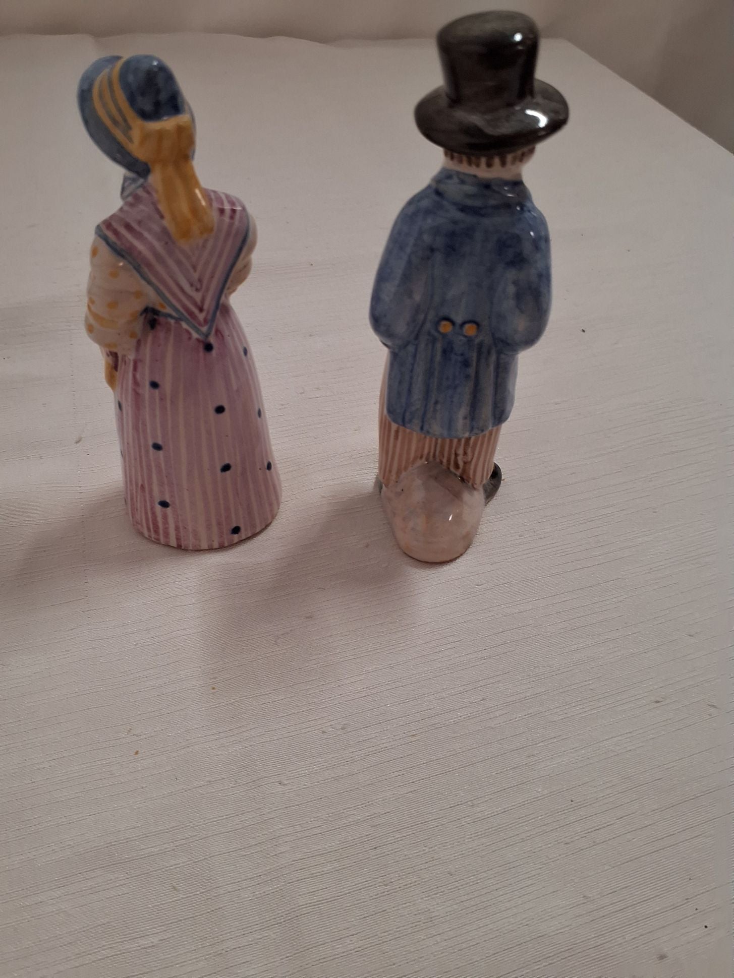 2 figurer L. Hjort