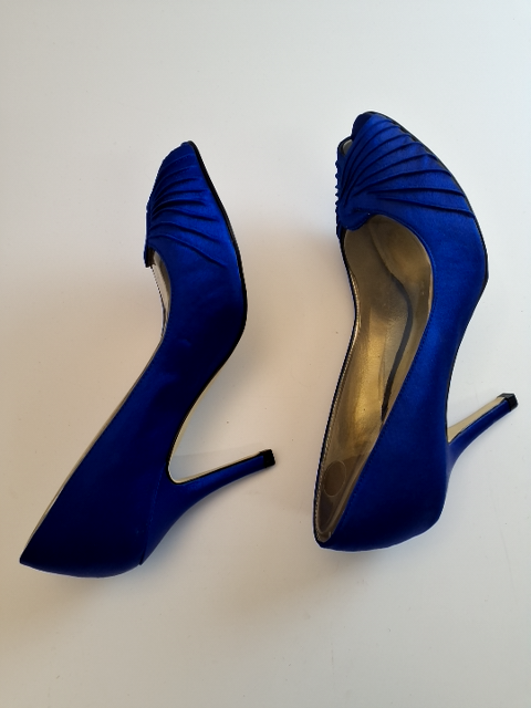 Roland Cartier Stiletter