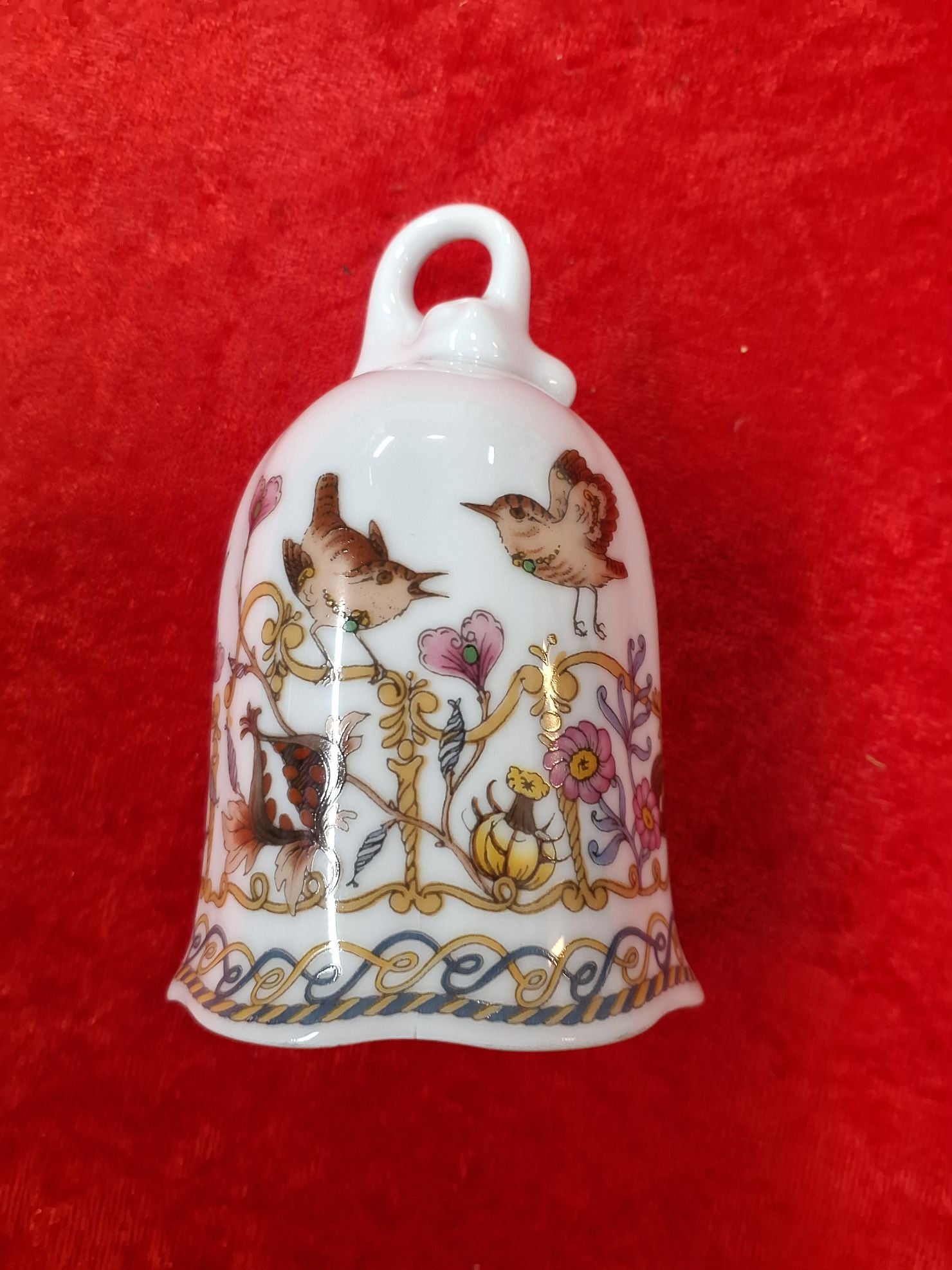 Hutschenreuther 1814 Germany Porcrelain bell mrk. Januar