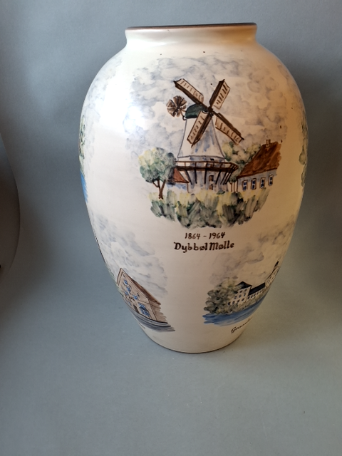 Emil Ruge, Dybbøl vase