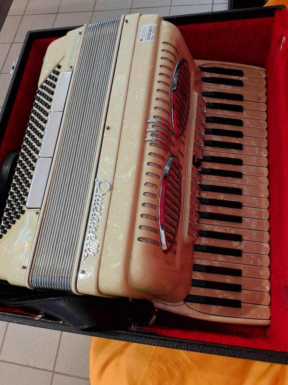 Crucianelli Harmonika fra Alfred Christensen Holstebro
