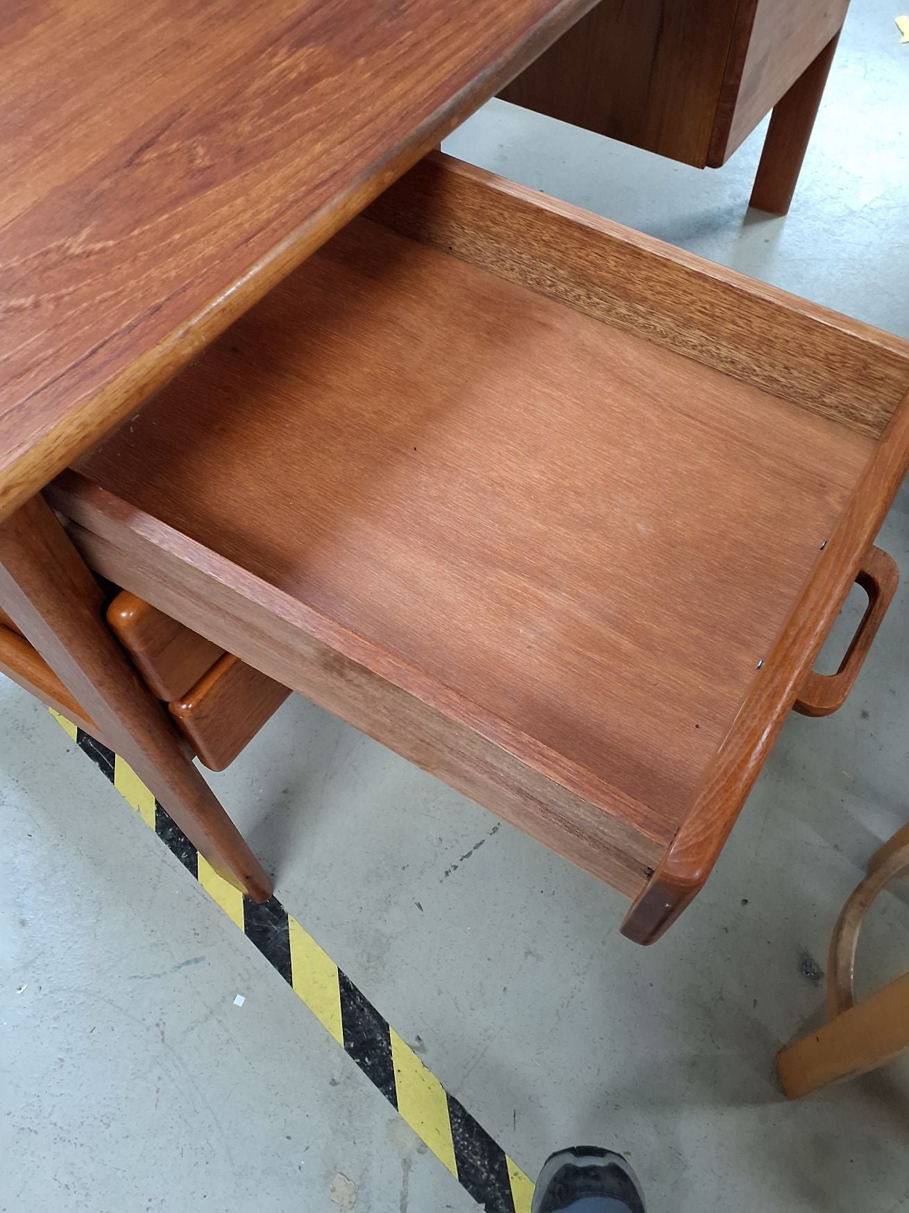 Teak træs skrivebord