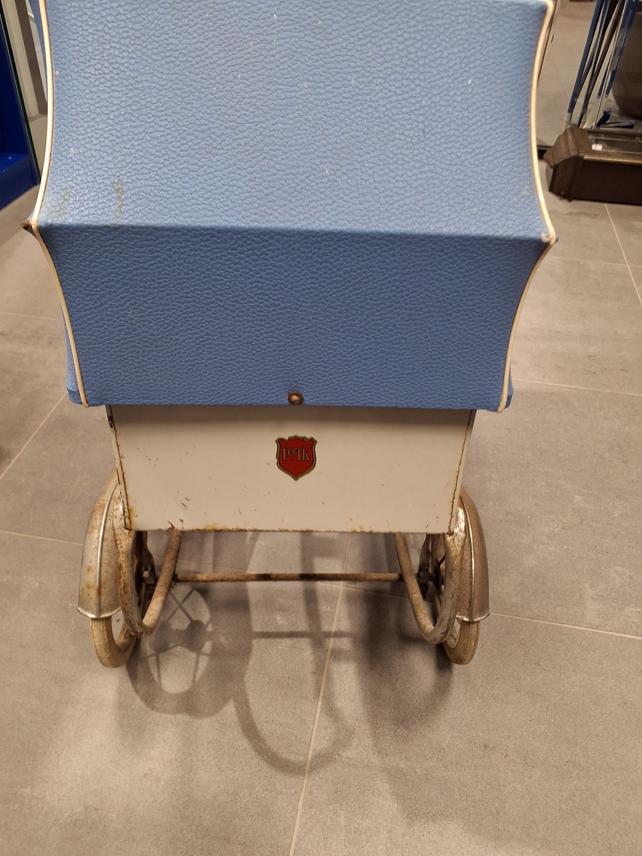 Retro lege barnevogn