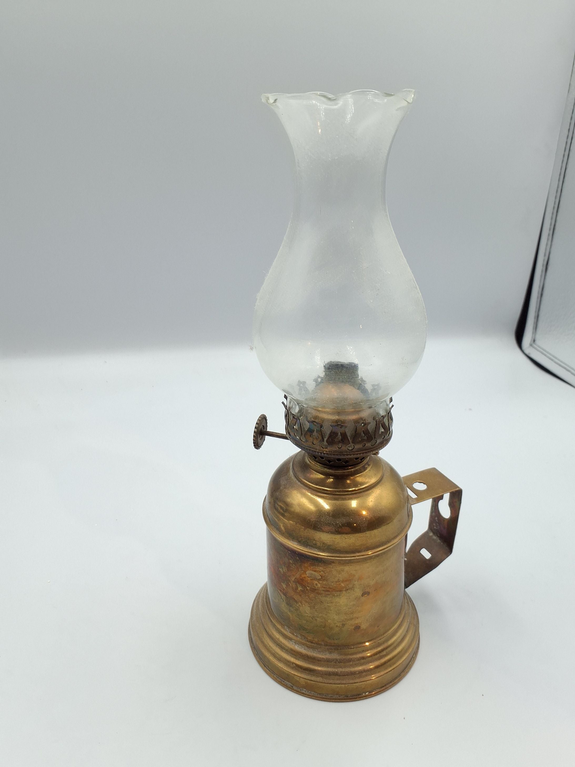 Fin lille olie lampe