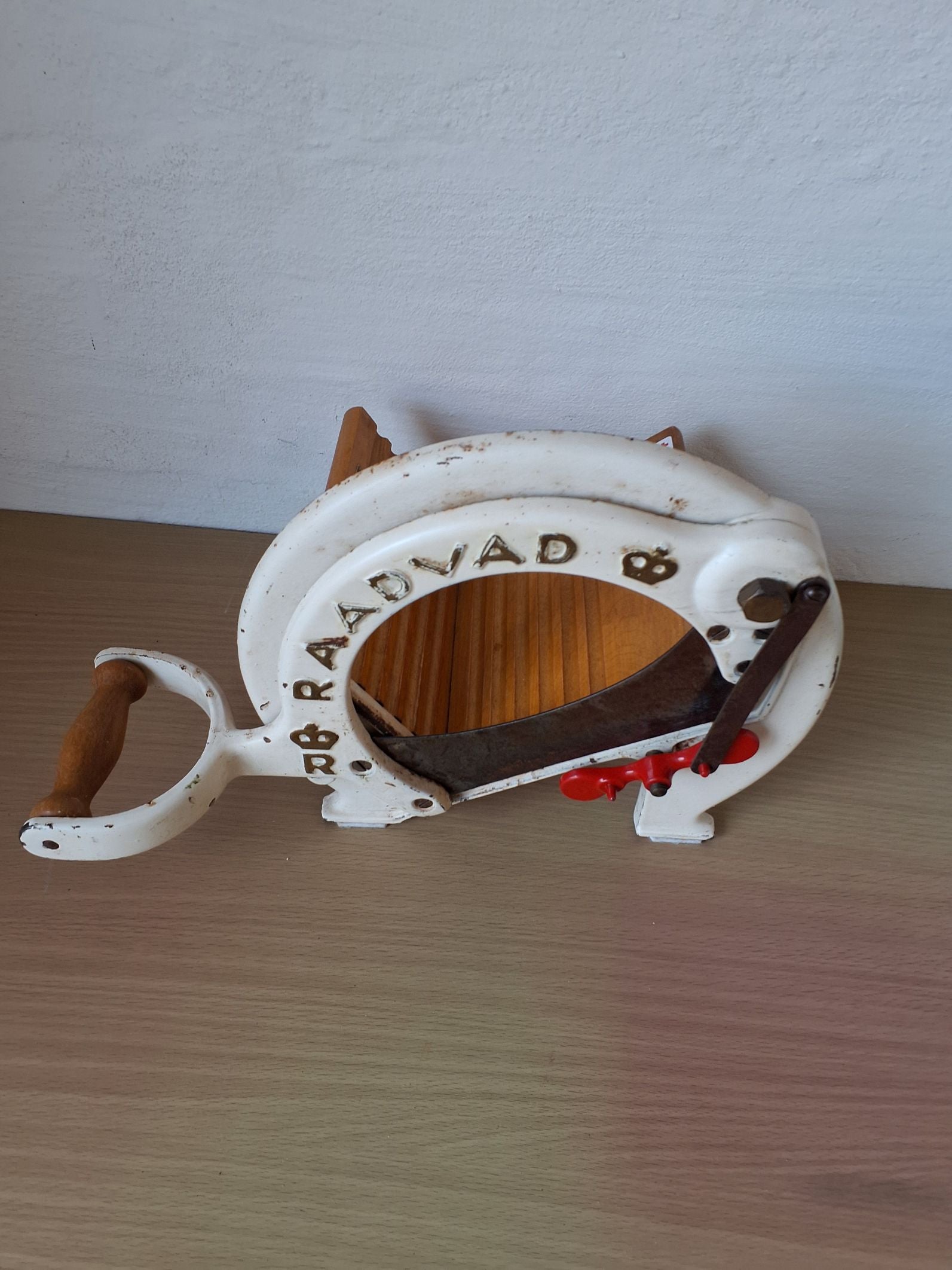 Brødskærer fra Raadvad
