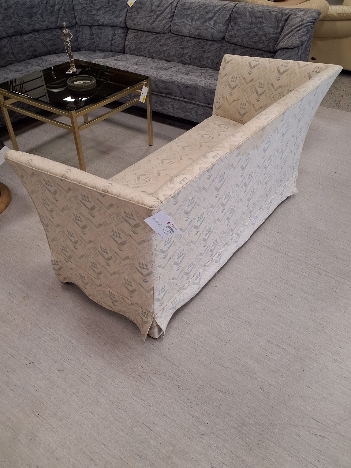 Lys 2-pers sofa