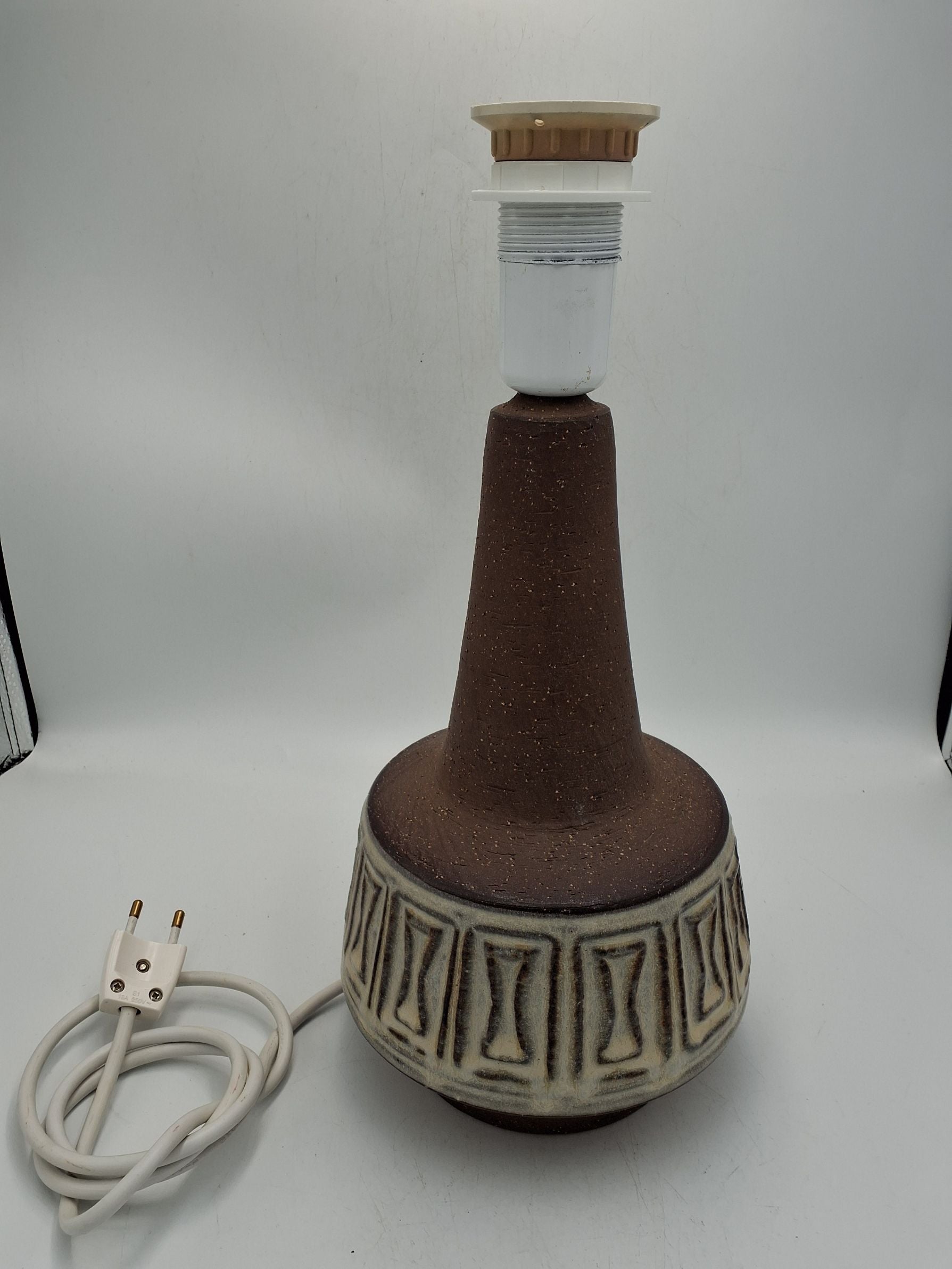 MA Lamps 6252
