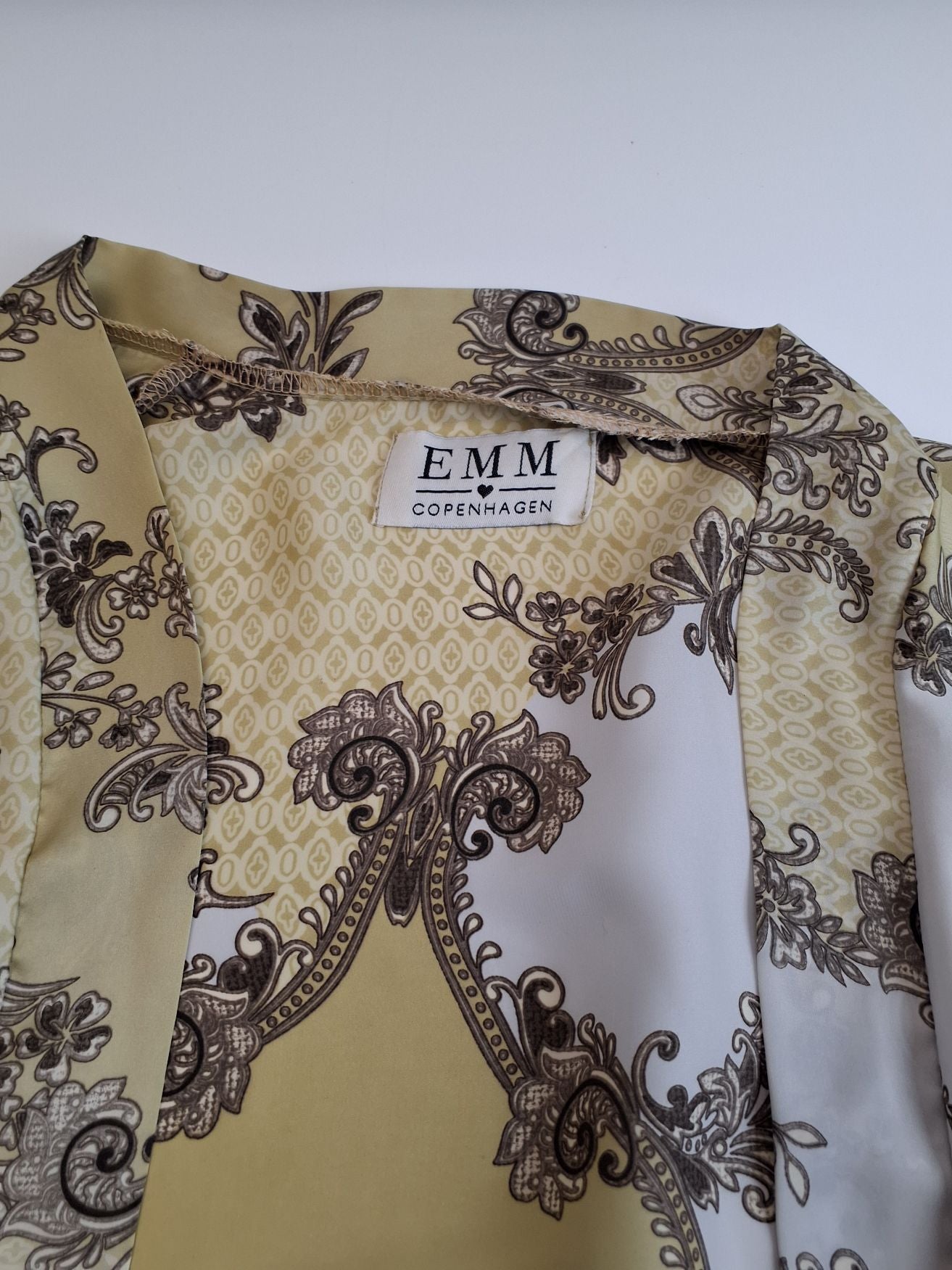 EMM Kimono