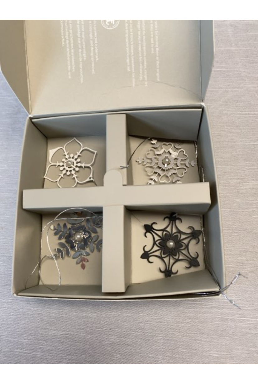 Jette frolich ice flowers