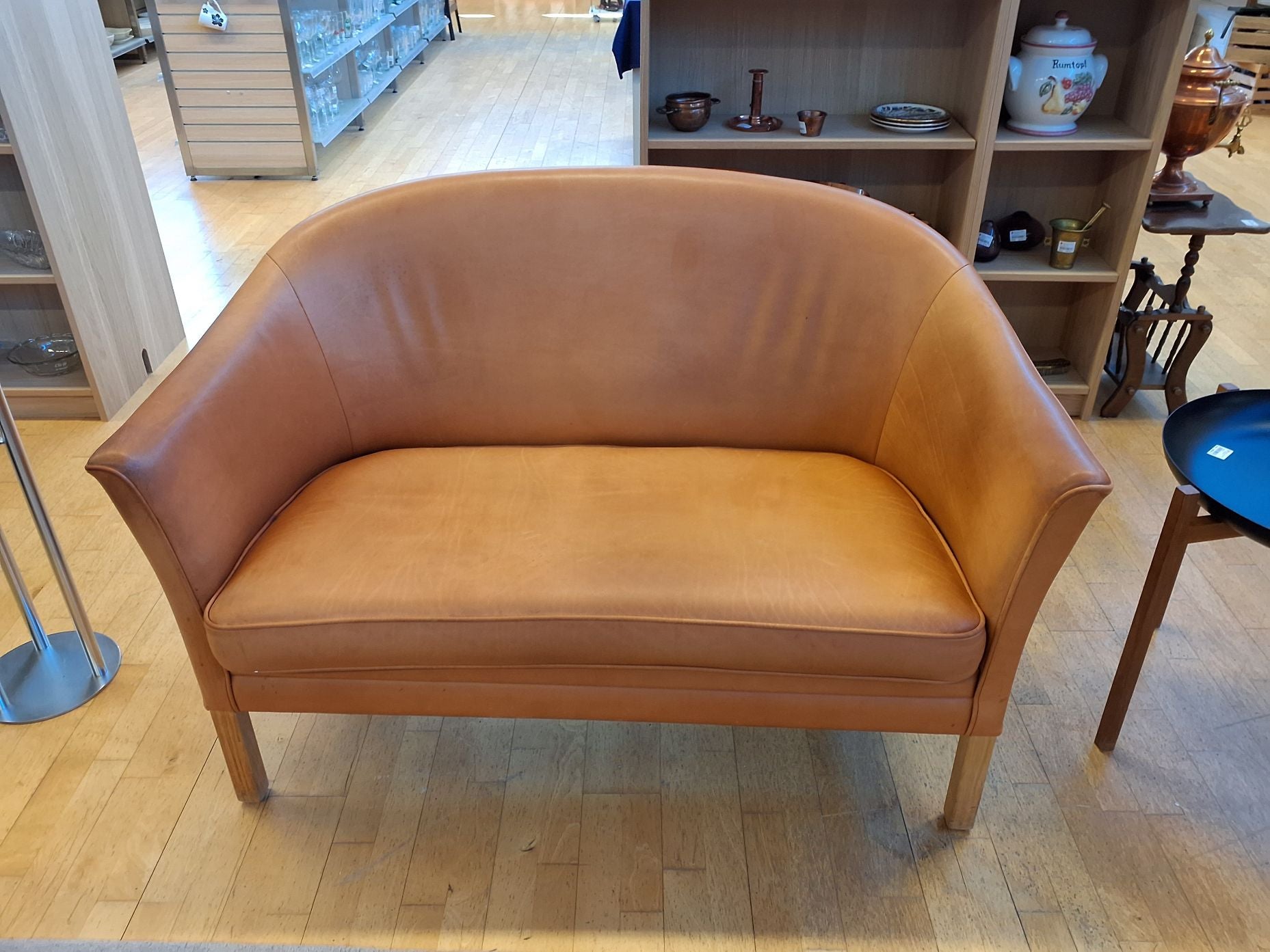 Cognac farvet 2 personers sofa