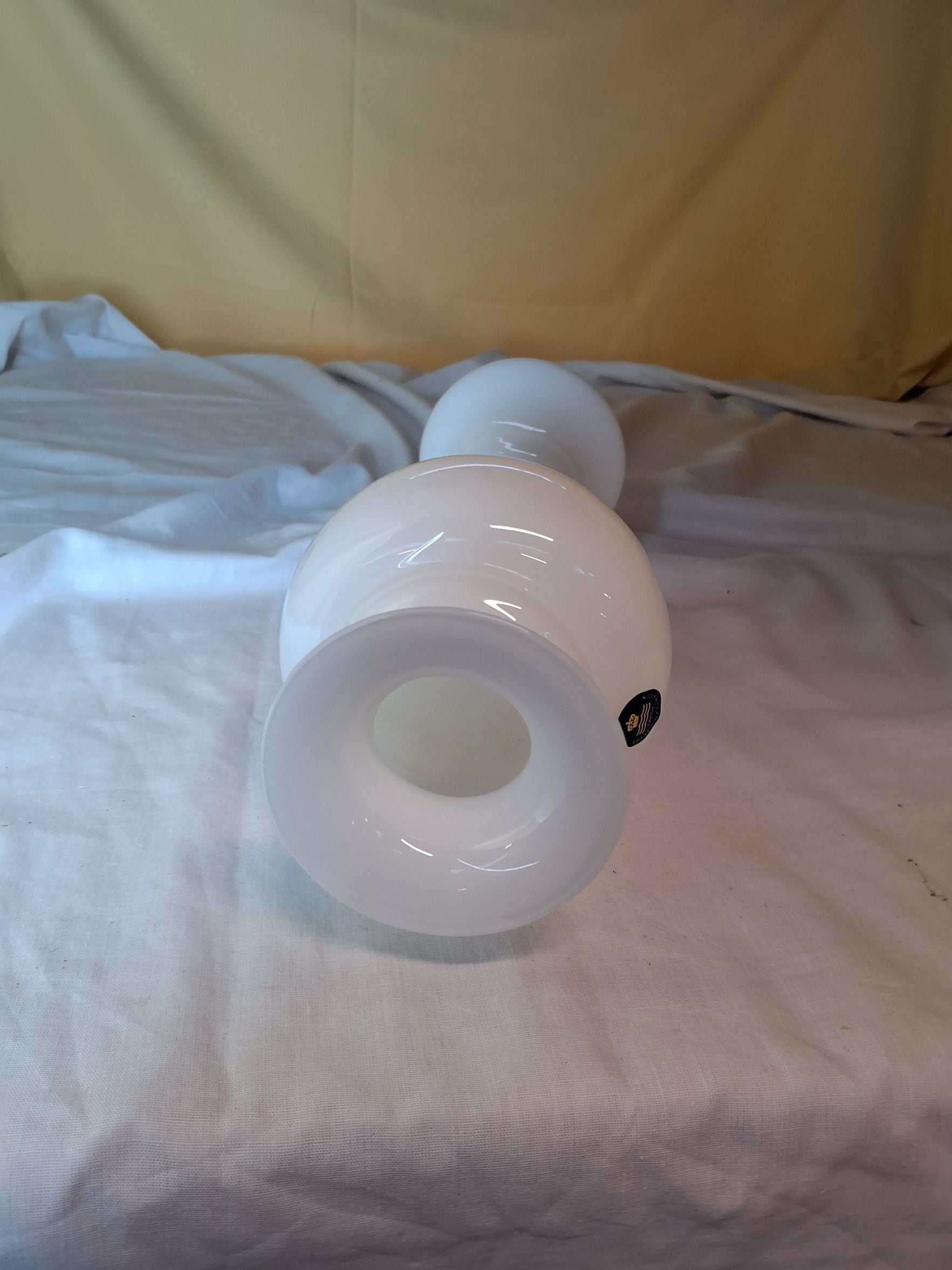 Hvid Korinth vase fra Holmegaard