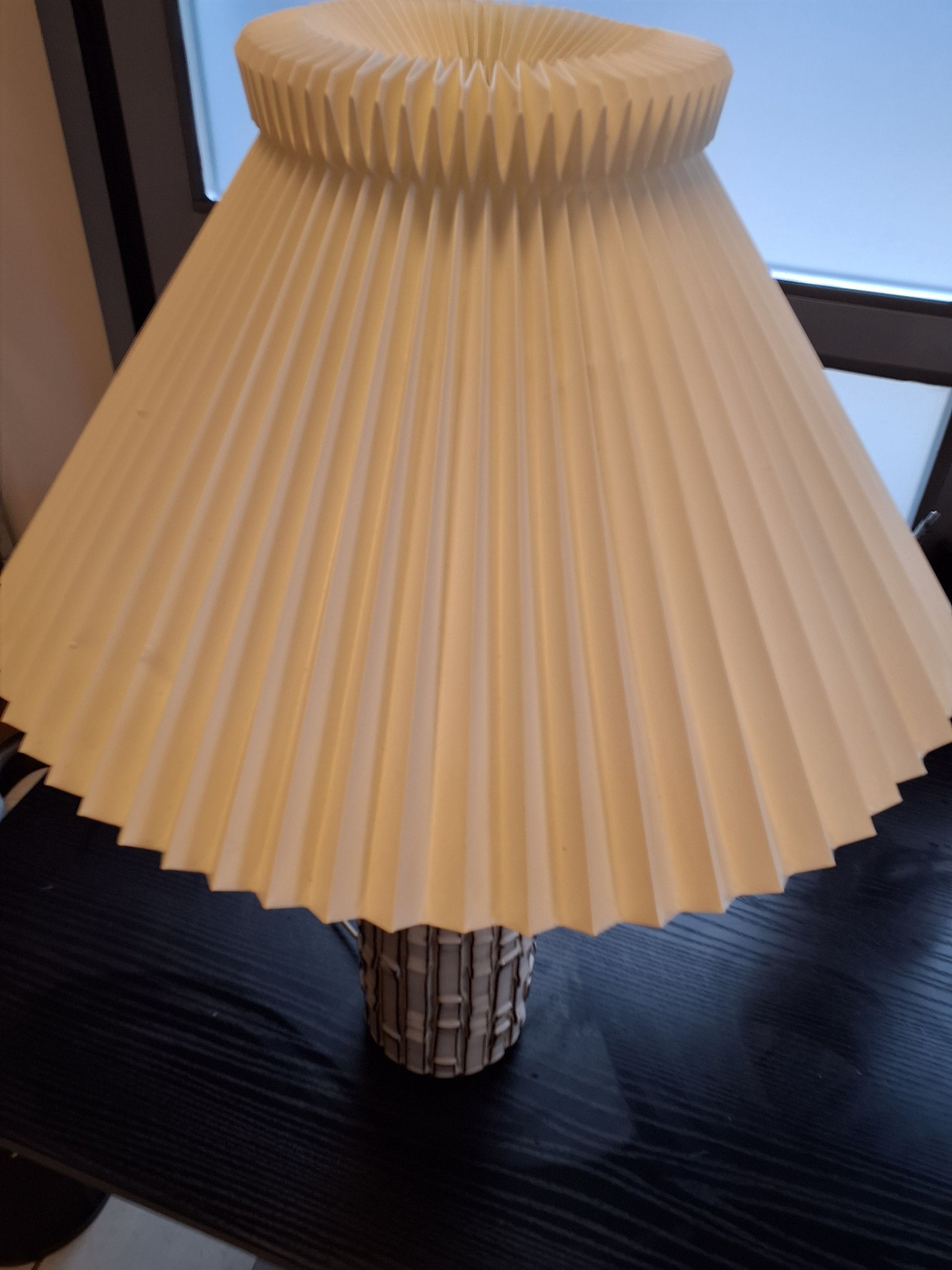 Stogo keramik lampe med Le Klint skærm