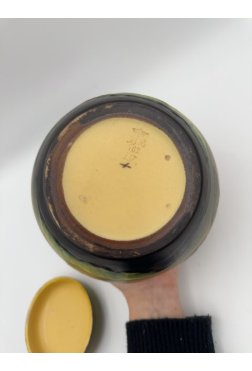 P. ibsens Enke, keramiklåg vase