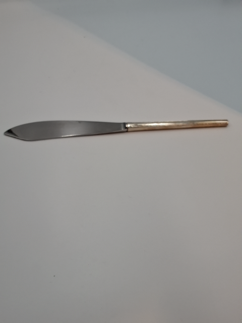 Farina lagkage kniv