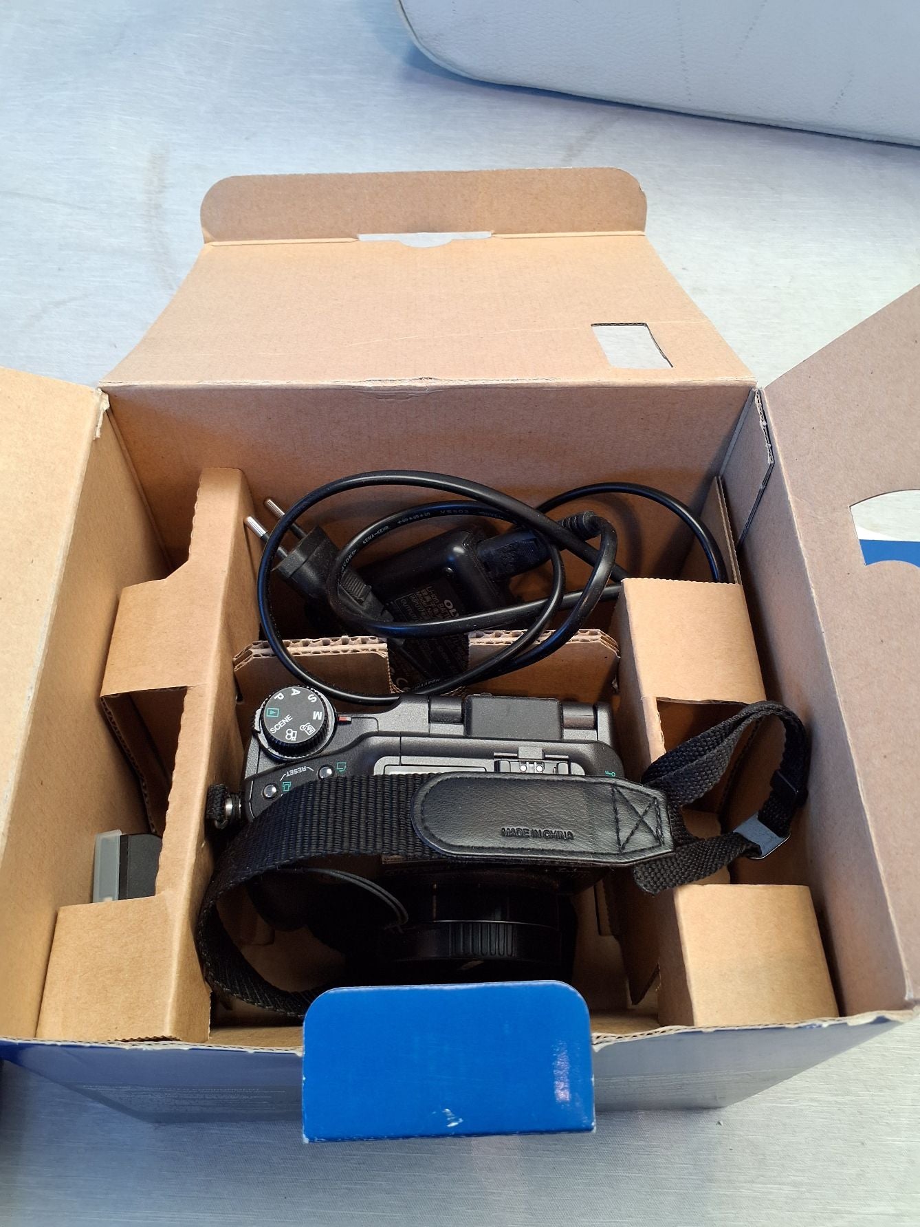Olympus C 7070