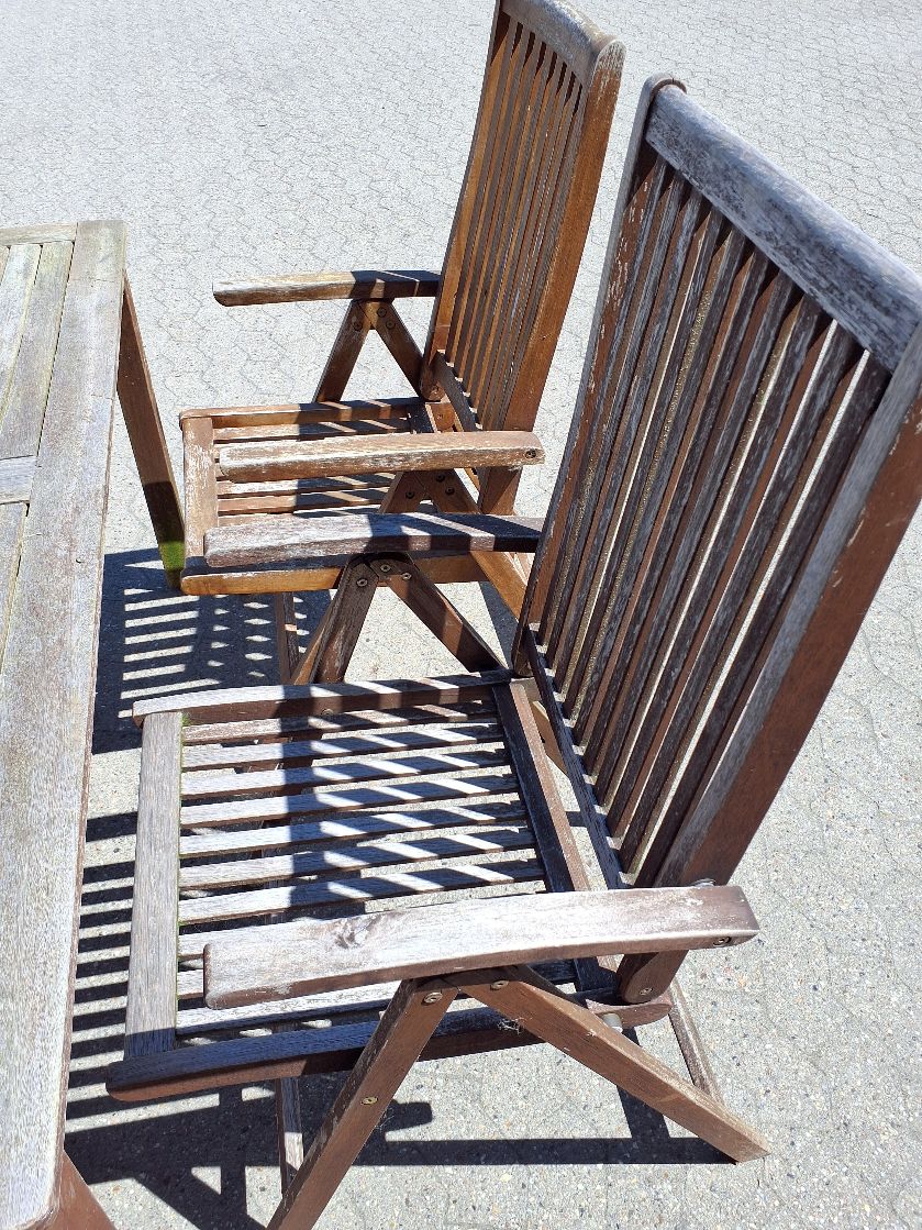 Havebord m. 4 stole