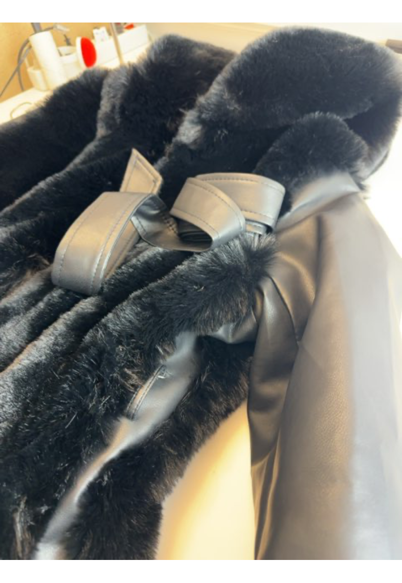 Faux fur jakke (O627)