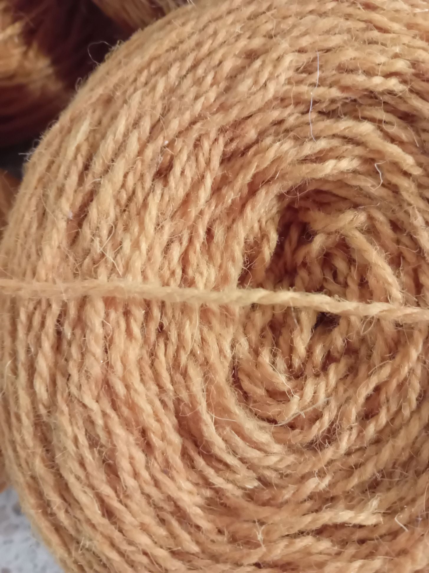 4 nøgler garn 600 g