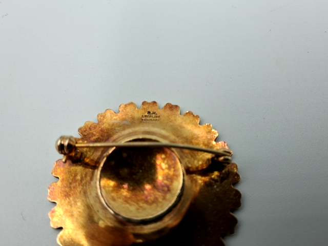 Marguerit broche