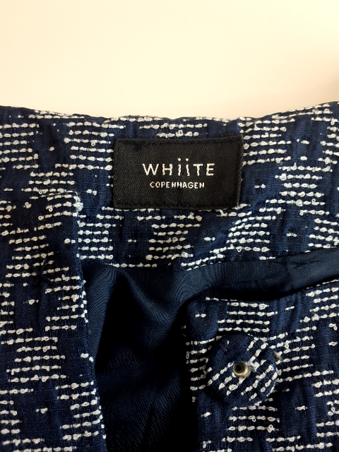 Whiite Jakke