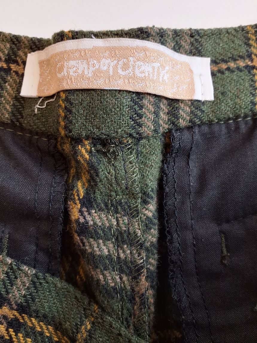 Chipercipenta Shorts