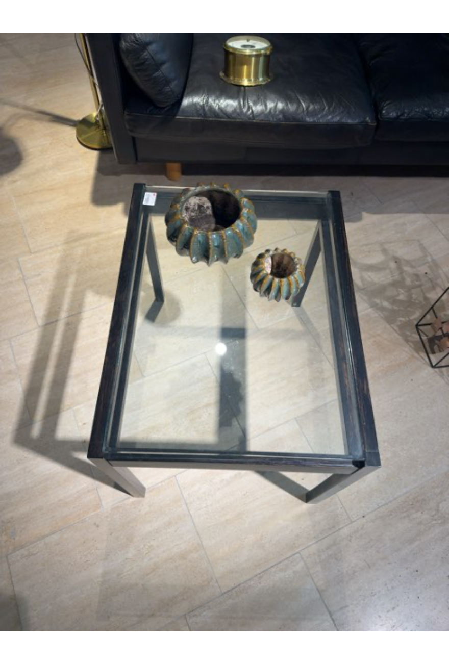 Bord i træ og glas